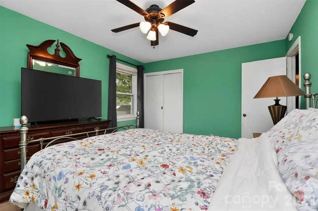 2122 Englewood Street Kannapolis NC 28083