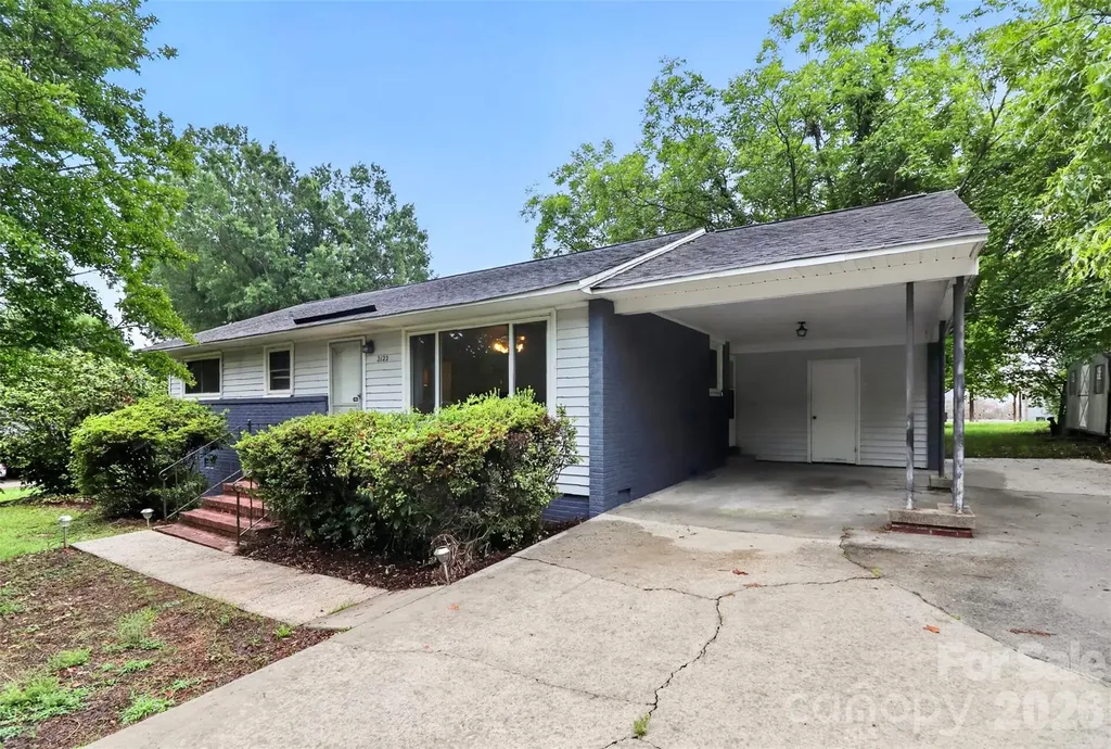 2122 Englewood Street Kannapolis NC 28083