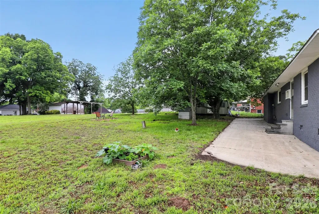 2122 Englewood Street Kannapolis NC 28083
