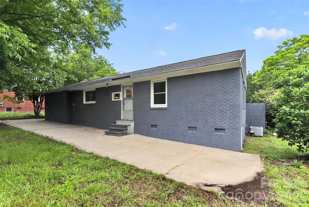 2122 Englewood Street Kannapolis NC 28083