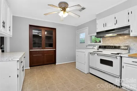 2122 Englewood Street Kannapolis NC 28083