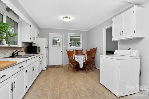 2122 Englewood Street Kannapolis NC 28083