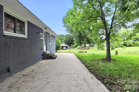 2122 Englewood Street Kannapolis NC 28083