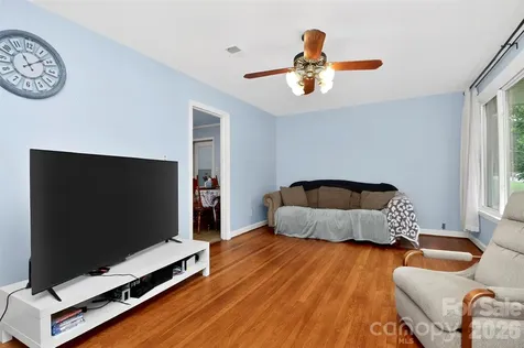 2122 Englewood Street Kannapolis NC 28083
