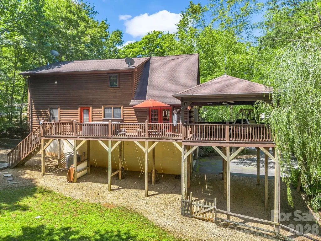 136 Dalton Court Lake Lure NC 28746
