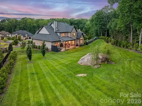 1115 Shelton Oaks Court Matthews NC 28105