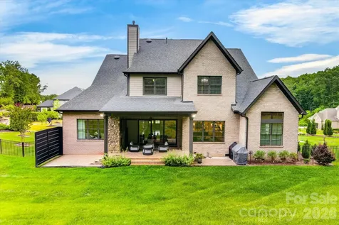 1115 Shelton Oaks Court Matthews NC 28105