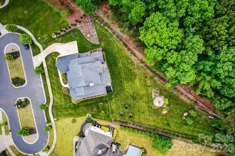 1115 Shelton Oaks Court Matthews NC 28105