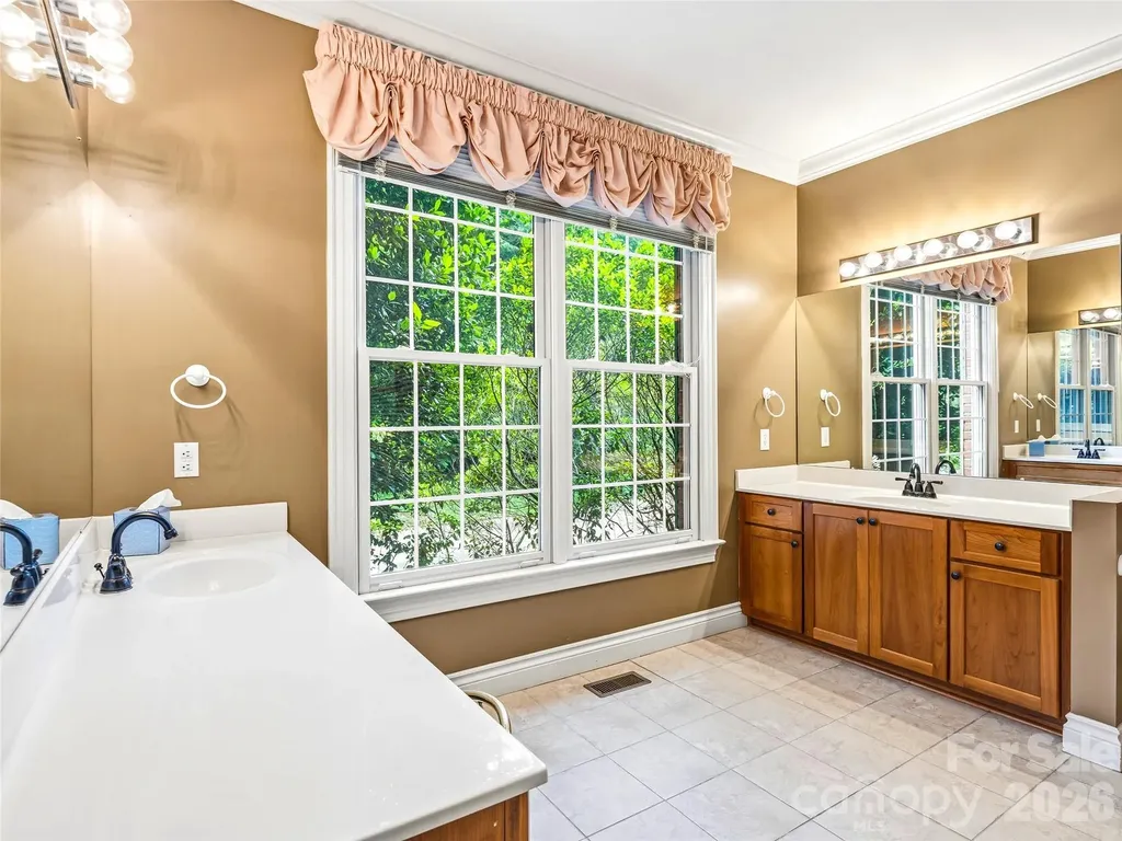 250 Midland Drive Asheville NC 28804