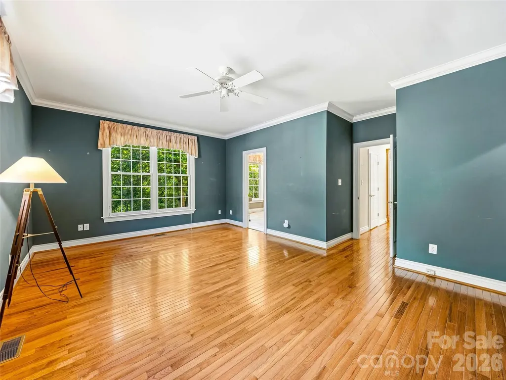 250 Midland Drive Asheville NC 28804
