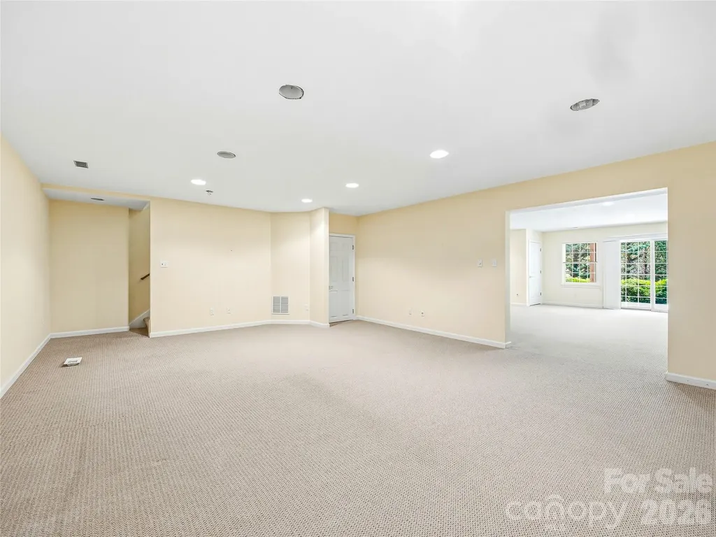 250 Midland Drive Asheville NC 28804