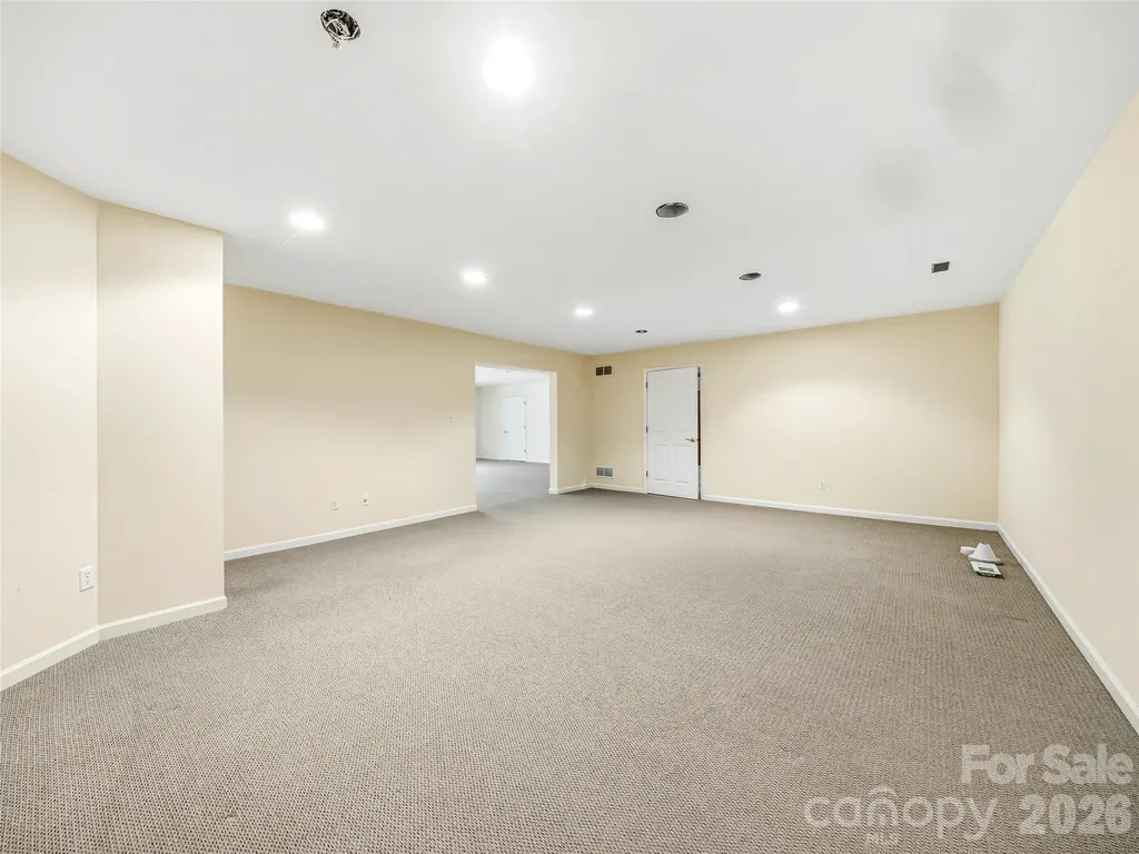 250 Midland Drive Asheville NC 28804