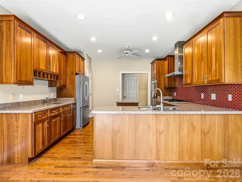 250 Midland Drive Asheville NC 28804