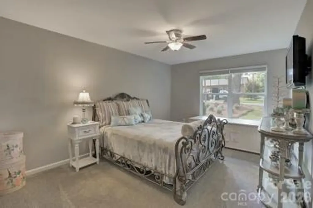 216 Hillside Avenue SW Concord NC 28025