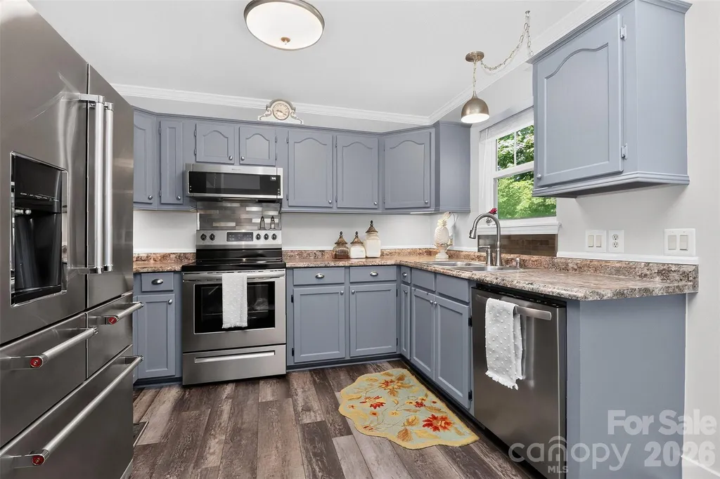 216 Hillside Avenue SW Concord NC 28025