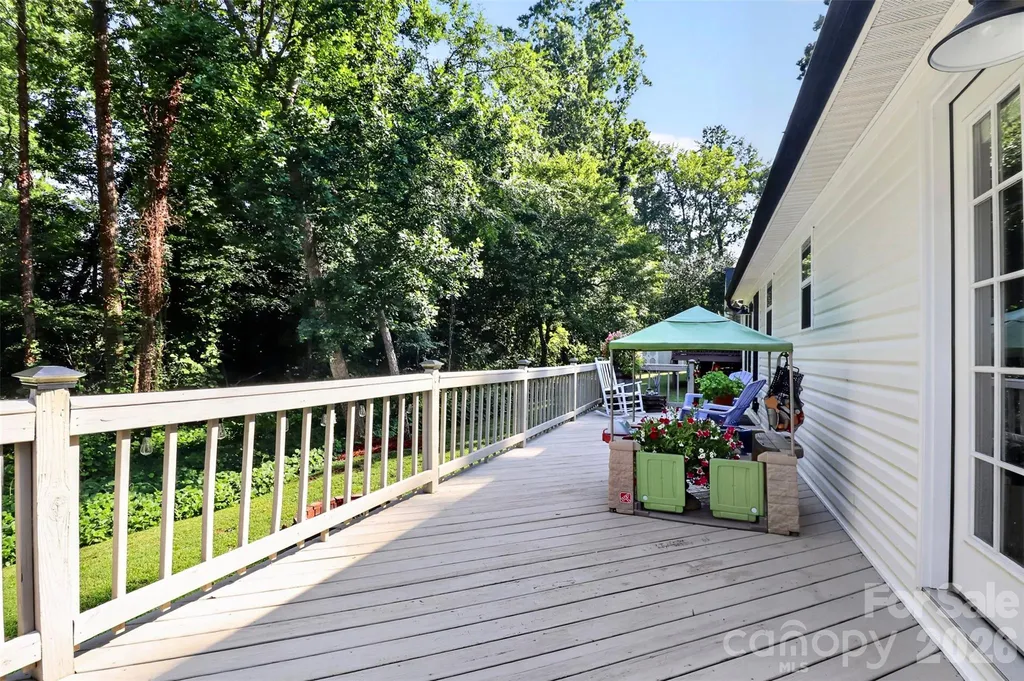 216 Hillside Avenue SW Concord NC 28025