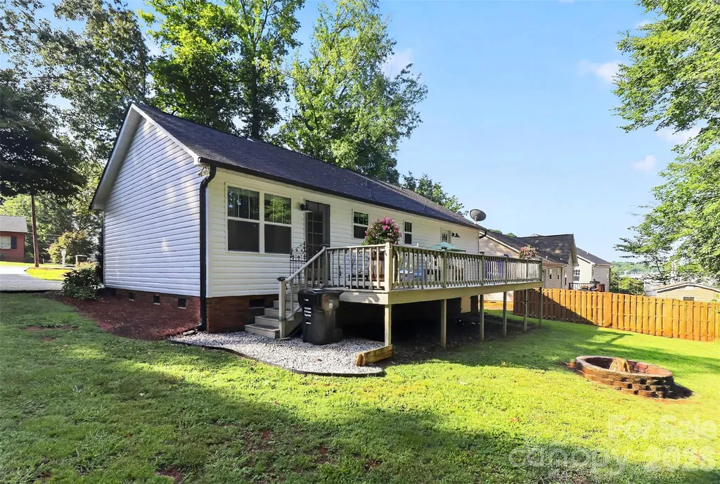216 Hillside Avenue SW Concord NC 28025