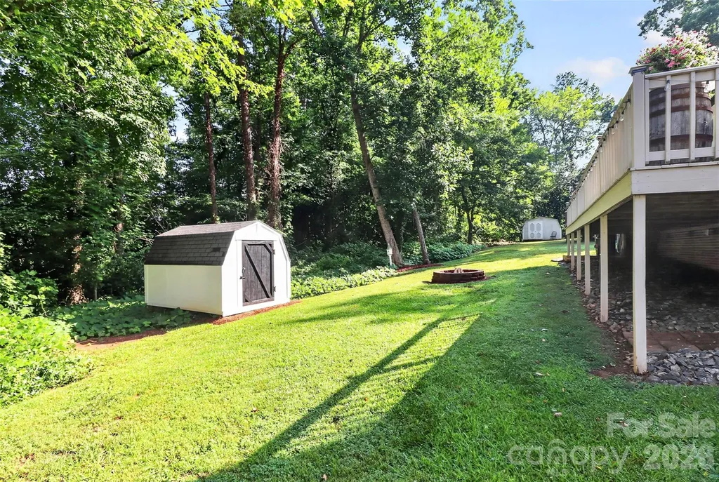 216 Hillside Avenue SW Concord NC 28025