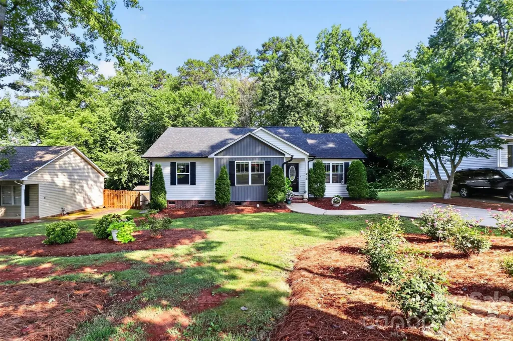 216 Hillside Avenue SW Concord NC 28025