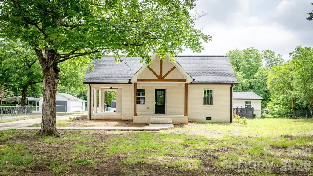 1225 Old Charlotte Road SW Concord NC 28027