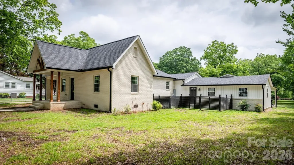 1225 Old Charlotte Road SW Concord NC 28027
