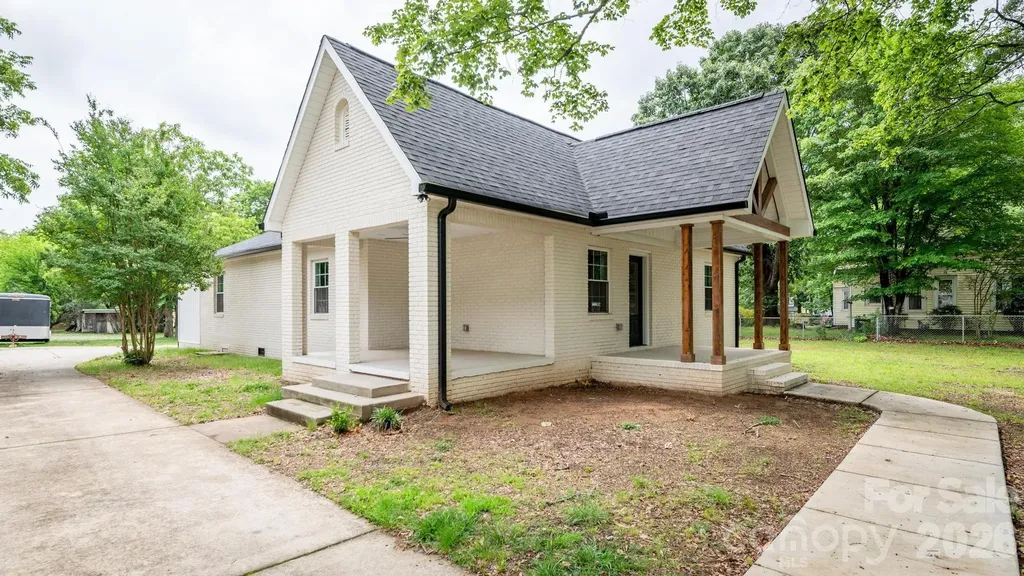 1225 Old Charlotte Road SW Concord NC 28027