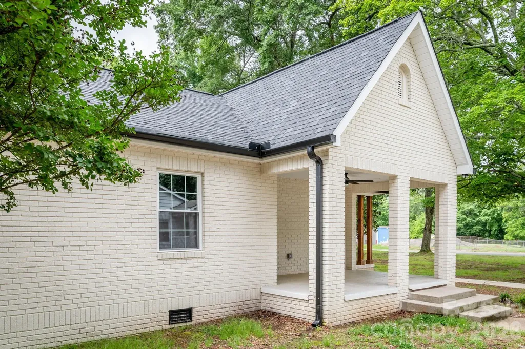 1225 Old Charlotte Road SW Concord NC 28027