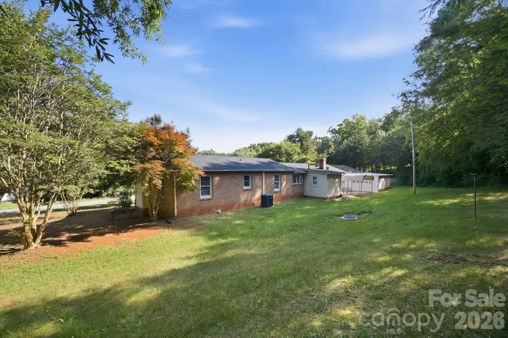 5291 E Bandys Crossroads Road Catawba NC 28609