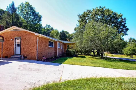 5291 E Bandys Crossroads Road Catawba NC 28609