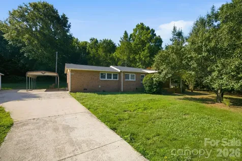 5291 E Bandys Crossroads Road Catawba NC 28609