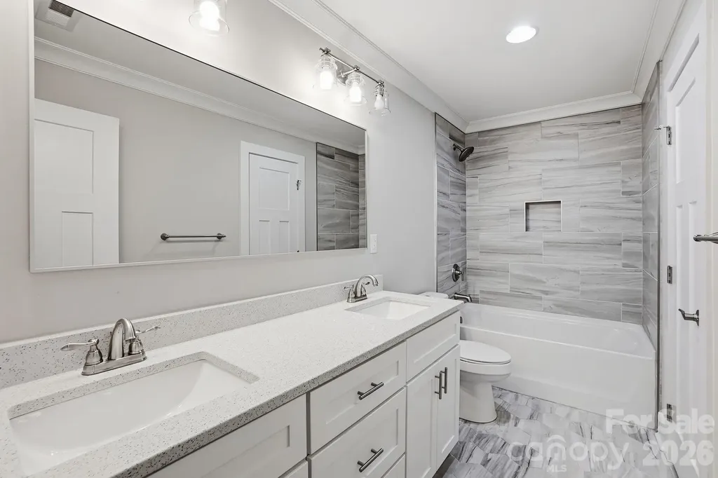740 Seldon Drive Charlotte NC 28216