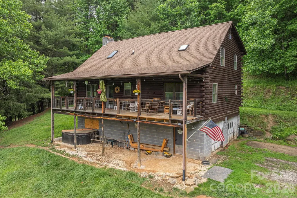 262 Gibson Branch Road Clyde NC 28721