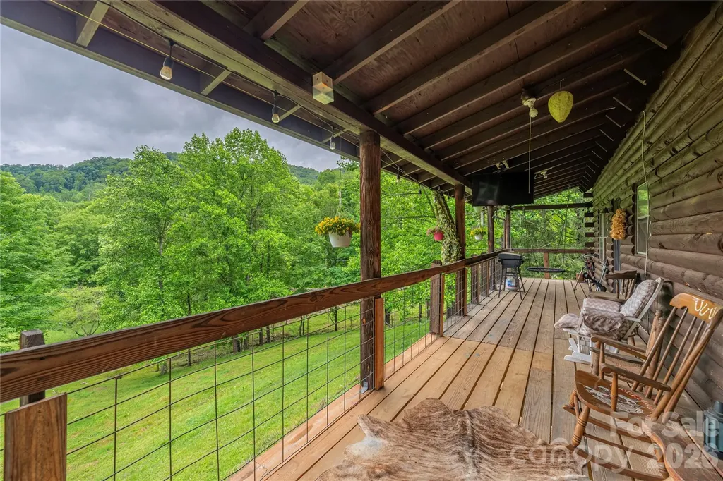 262 Gibson Branch Road Clyde NC 28721
