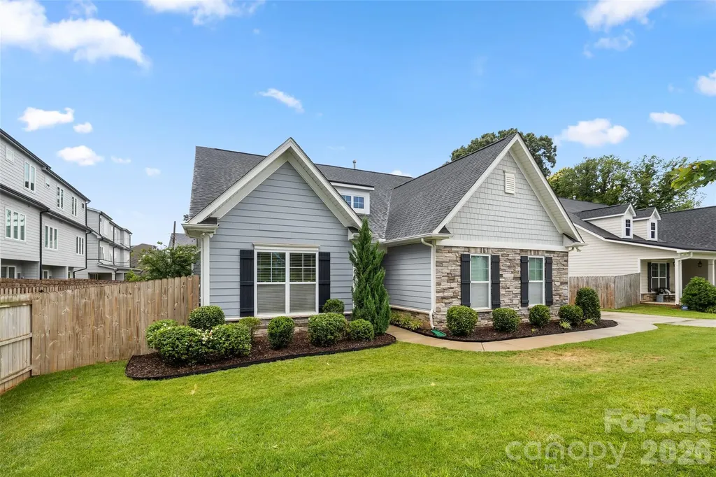 3826 Dewitt Lane Charlotte NC 28217