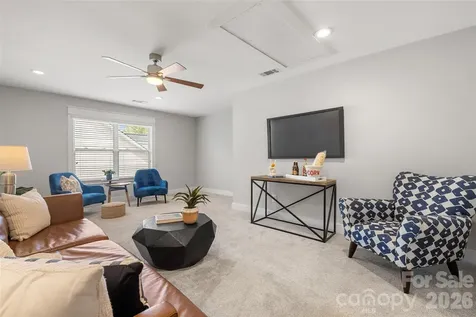 3826 Dewitt Lane Charlotte NC 28217