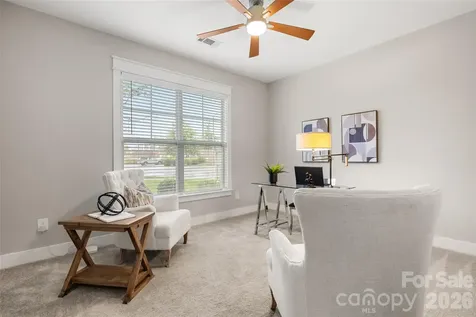 3826 Dewitt Lane Charlotte NC 28217
