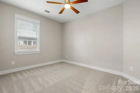 3826 Dewitt Lane Charlotte NC 28217
