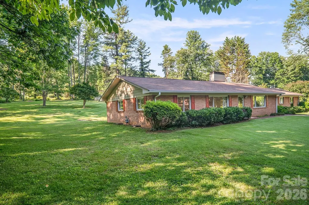1235 Ashby Lane Hendersonville NC 28791