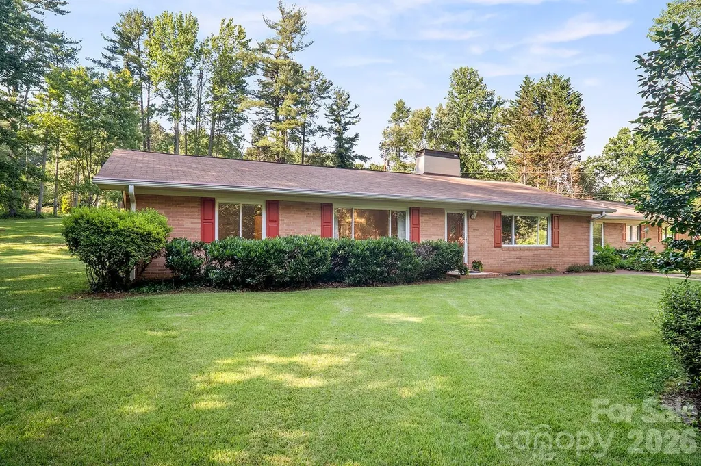 1235 Ashby Lane Hendersonville NC 28791
