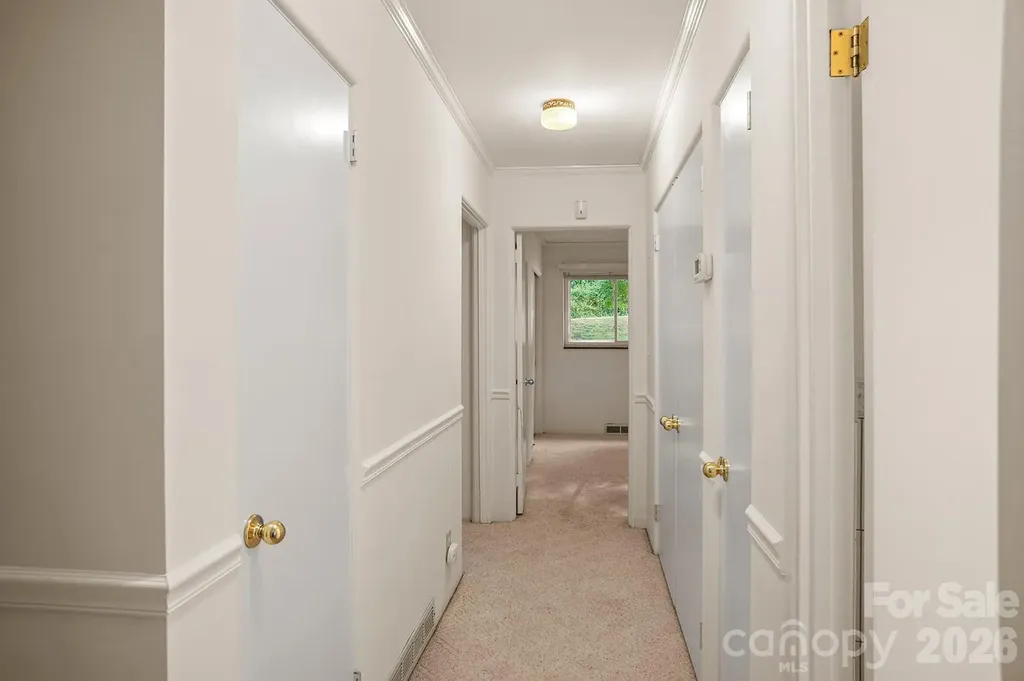 1235 Ashby Lane Hendersonville NC 28791