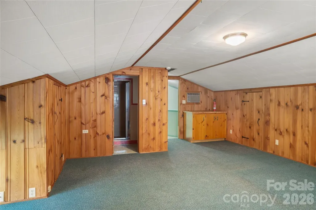 1235 Ashby Lane Hendersonville NC 28791