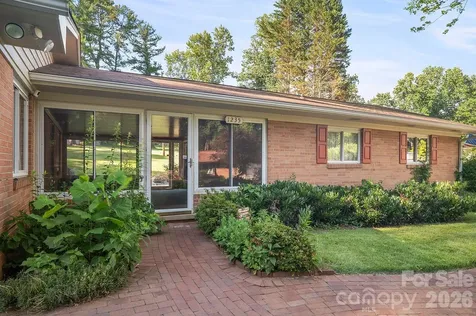 1235 Ashby Lane Hendersonville NC 28791