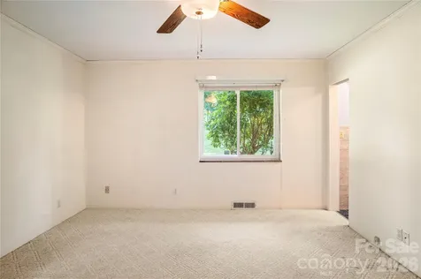 1235 Ashby Lane Hendersonville NC 28791