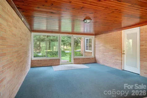1235 Ashby Lane Hendersonville NC 28791