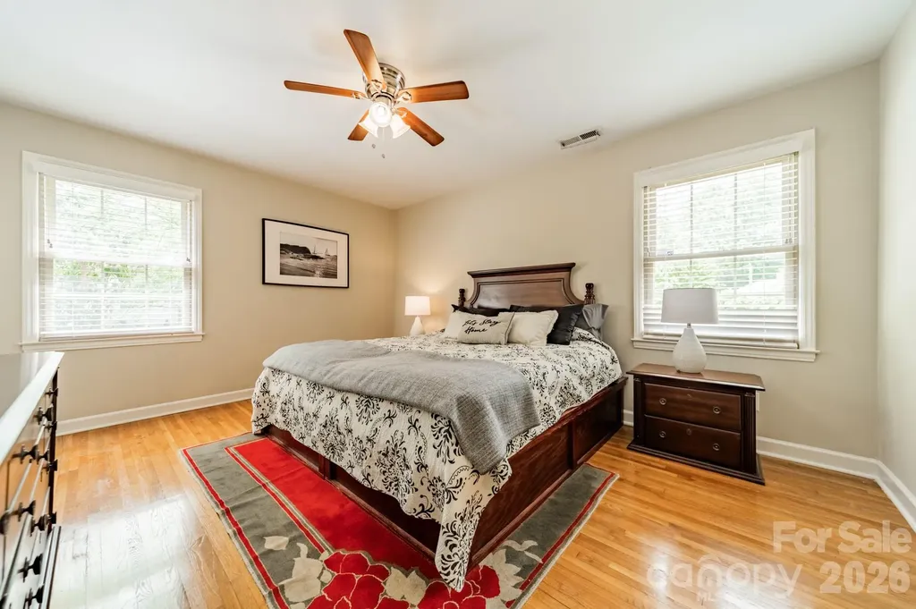 5522 Sharon Road Charlotte NC 28210