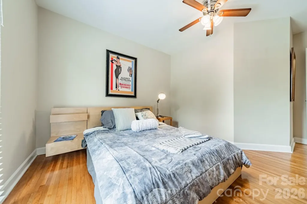 5522 Sharon Road Charlotte NC 28210