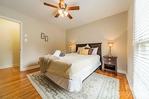5522 Sharon Road Charlotte NC 28210