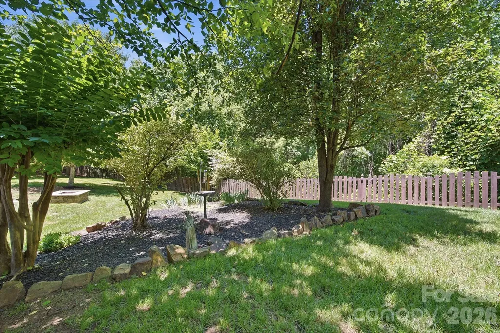 8465 Mossy Cup Trail Harrisburg NC 28075
