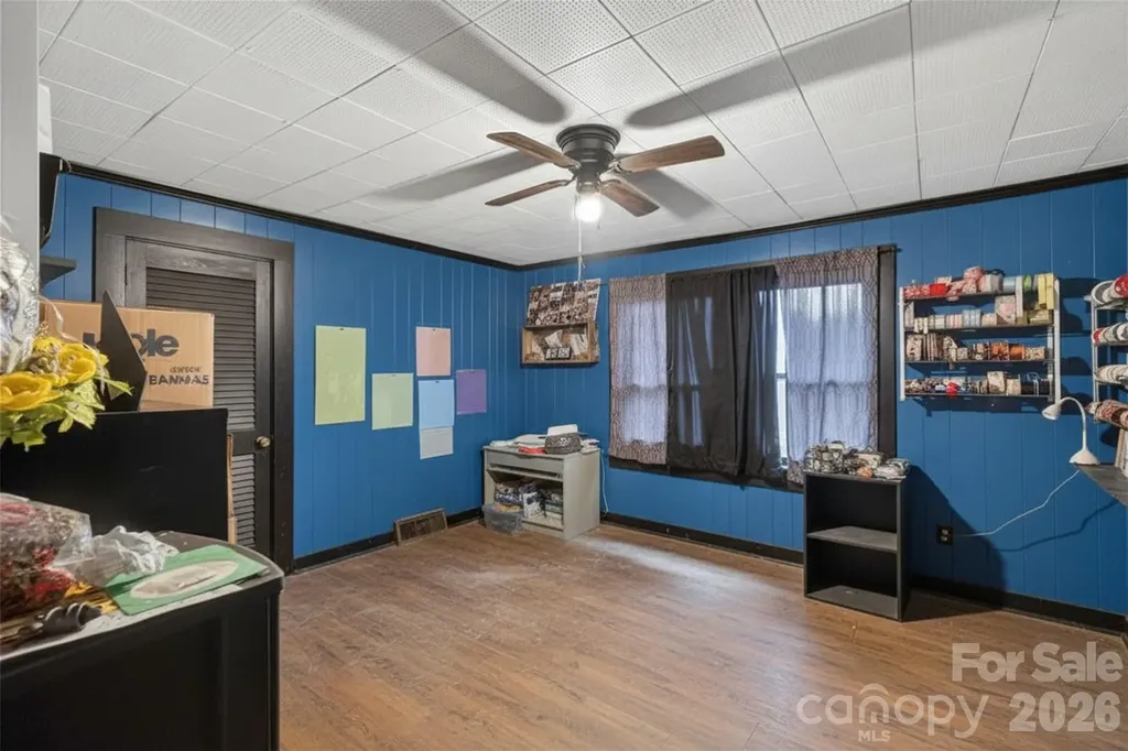 13 E Murray Street Maiden NC 28650