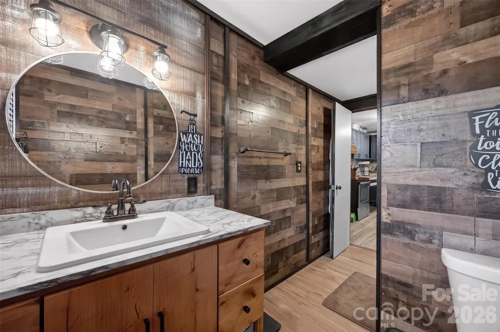 13 E Murray Street Maiden NC 28650